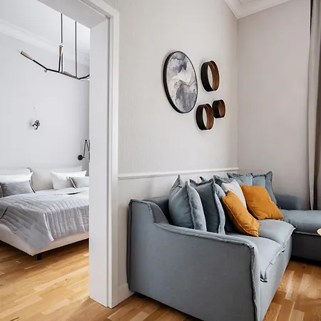 アパート - Swan - Wisus