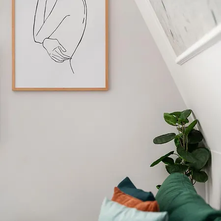 アパート - Swan - Wisus