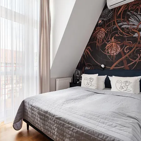 - Swan - Wisus シフィノウイシチェ