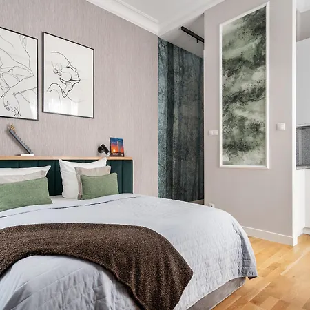 - Swan - Wisus アパート シフィノウイシチェ